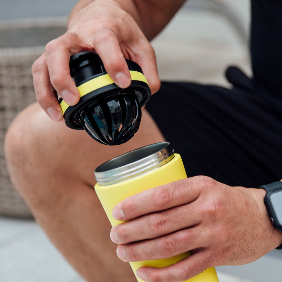 Ice Shaker twist-on lid and agitator